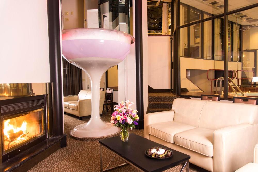 Champagne Tower Suite interior